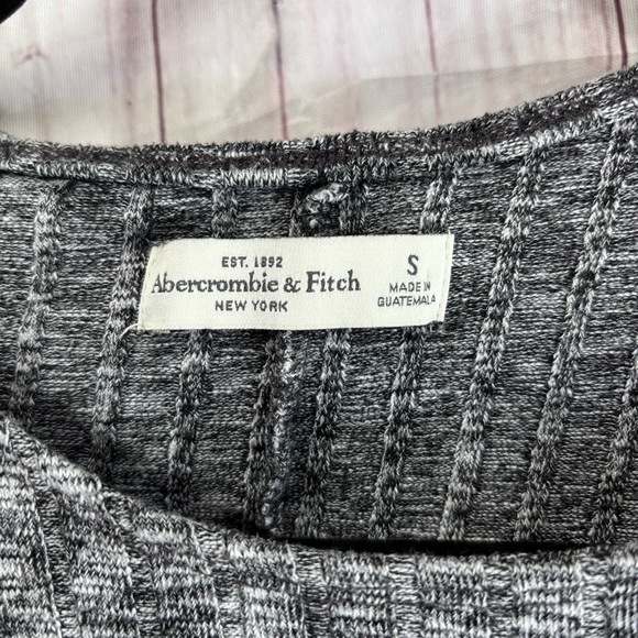 Abercrombie & Fitch Gray Ribbed Fitted Short Sleeve Tee Mini Casual Dress Small - Picture 3 of 5
